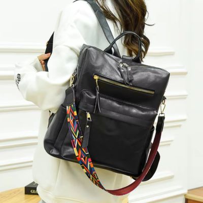 femme-sac-a-dos-noir