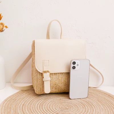 petit-sac-a-dos-blanc-paille-taille-telephone