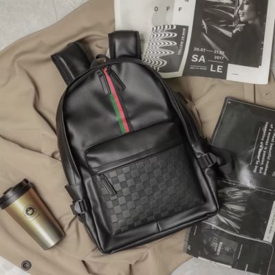 sac-a-dos-en-cuir-homme-noir-cours