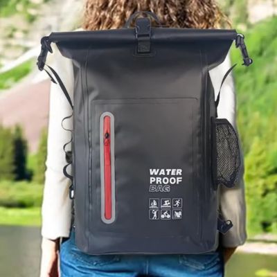 sac-a-dos-etanche-nautique-noir-femme