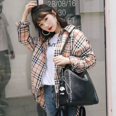 sac-a-dos-femme-cuir-elegant-noir-antivol-bandouilliere