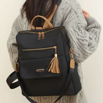 sac-a-dos-femme-noir-tendance-chic-elegant-petit
