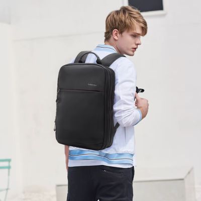 sac-a-dos-homme-voyage-ordianteur-cabine-ville