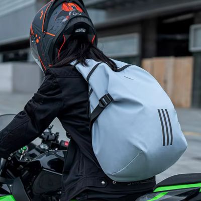 sac-a-dos-moto-etanche-bleu