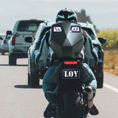 sac-a-dos-moto-led-yeux-voyage