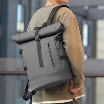 sac-a-dos-roll-top-impermeable-gris