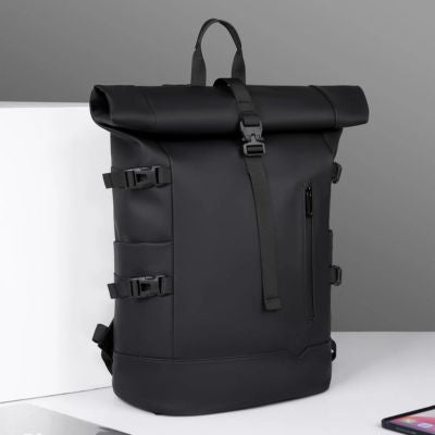 sac-a-dos-roll-top-noir-impermeable