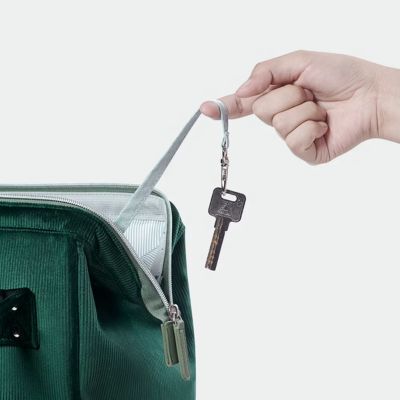 sac-a-langer-sac-a-dos-vert-porte-cle